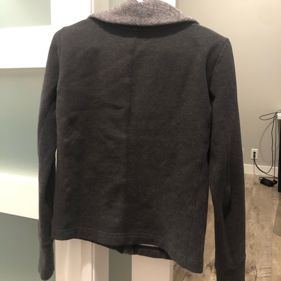 Puma sweater - Picture 2 of 3